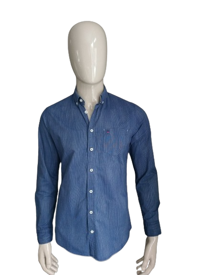 Bartlett shirt. Blue striped. Size M.