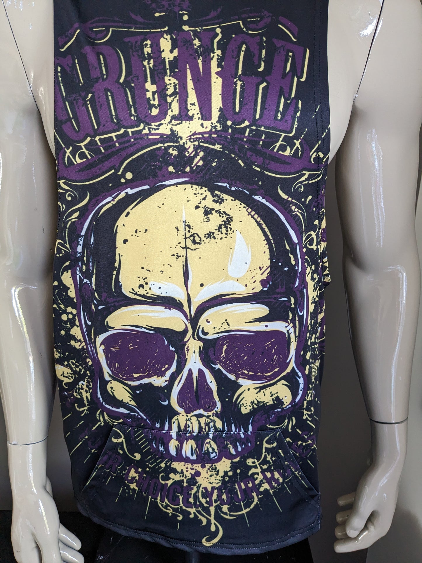 Skull Skull grunge avec capuche. Couleur noire en jaune violet. Taille M / L.