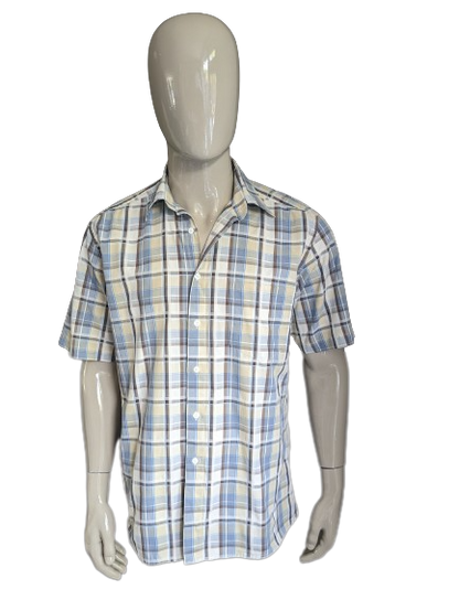 Camisa de cuadrus manga corta. Azul amarillo marrón revisado. Tamaño L / XL.