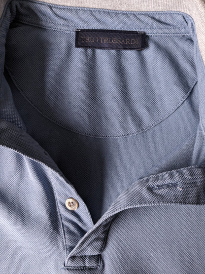 Trussardi Polo. Blue gray colored. Size XL.