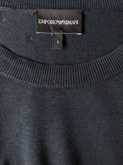 Emporio Armani mince pull. Couleur noire bleue. Taille S.