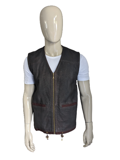 Cihander lamb leather waistcoat / body warmer with zipper. Double -sided leather. Dark brown colored. Size L.