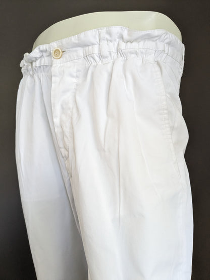 Dsquared2 trousers with elastic waistband. Colored white. Size 48 / M.