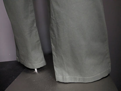 Hubertus Hunting Broek with a pocket side. Dark green colored. Size 29 (58 / XL-2XL)