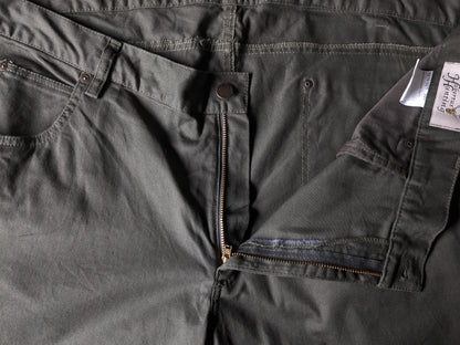 Hubertus Hunting Broek with a pocket side. Dark green colored. Size 29 (58 / XL-2XL)