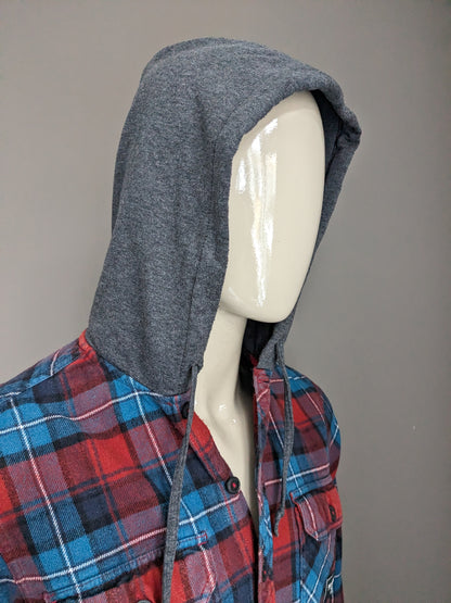 Billabong flannel shirt with hood. Red green checkered. Size M.