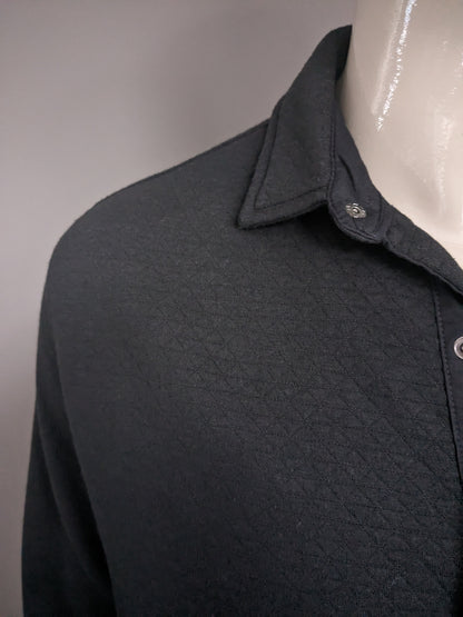 TU premium man shirt with press studs. Dark gray tangible motif. Size M.