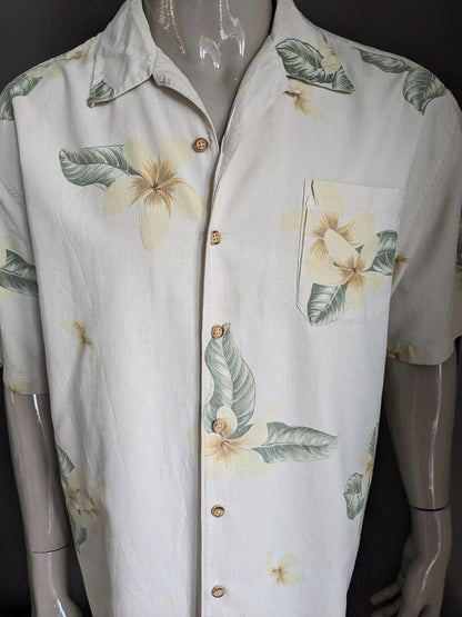 Jamaica Jaxx original Hawaii shirt short sleeve. Silk with beige yellow green flowers print. Size XL.