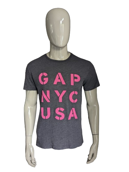 GAP shirt. Paars Grijs gemêleerd met Roze opdruk. Maat M.