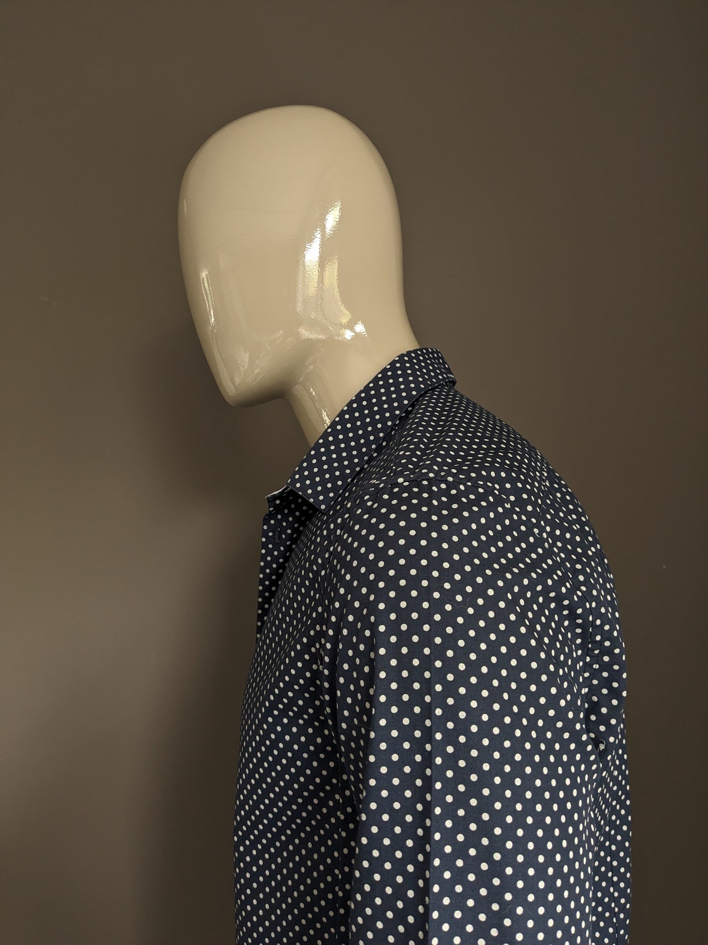 H&M shirt. Blue with white dots. Size L. Slim Fit.