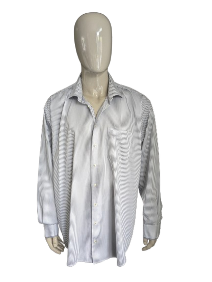 Dimensioni speciali G&G per la camicia da uomo. Strisce grigio bianco. Dimensione 3xl / xxxl. Adattamento regolare.