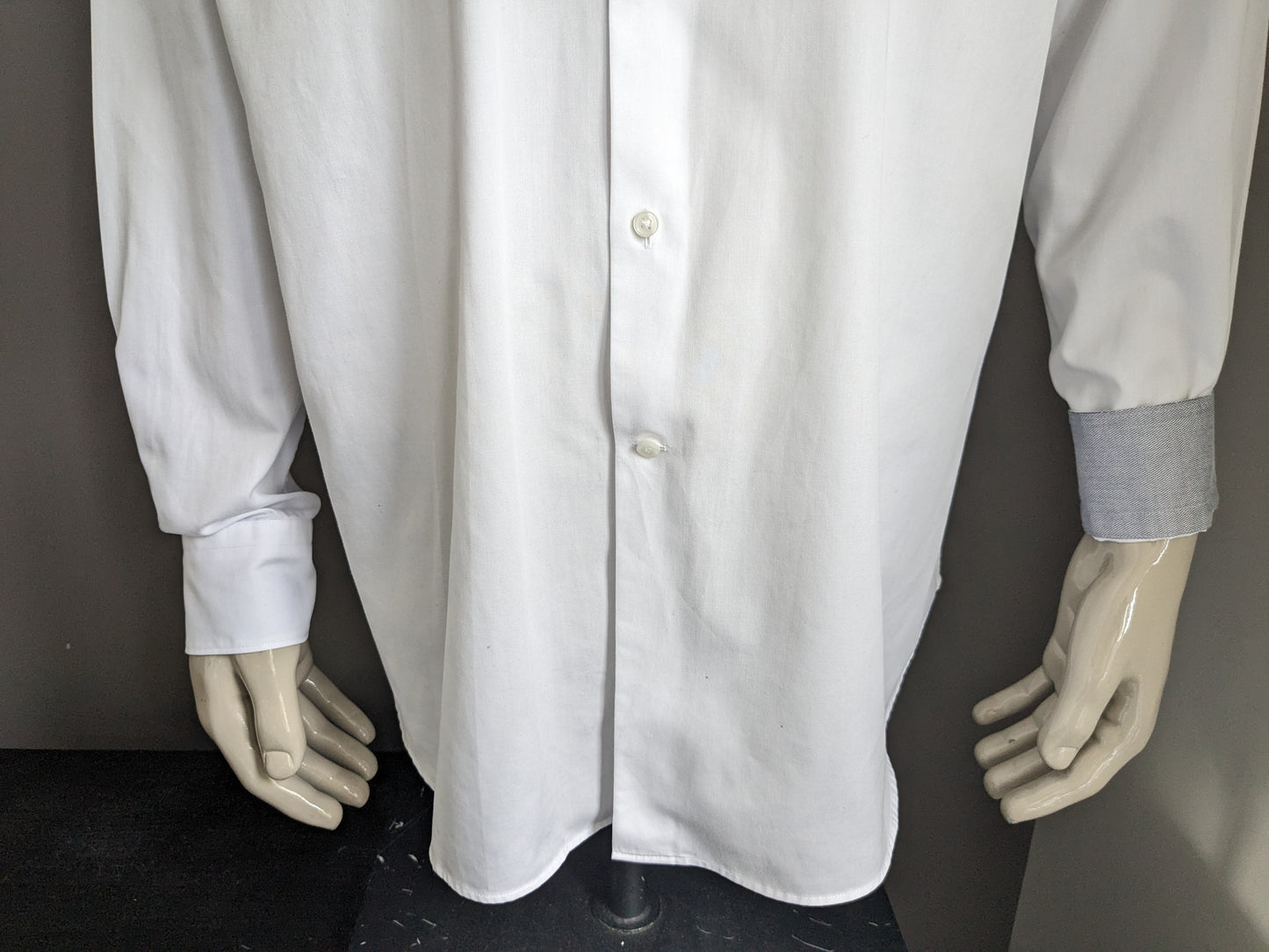 Chemise Blumfontain. Blanc. Taille xl / xxl.