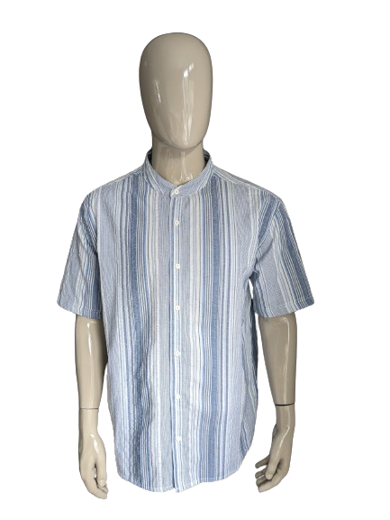 Atlas para hombres camisa manga corta con mao / granjeros / cuello elevado. Blanco azul rayado. Tamaño 3xl / 2xl.