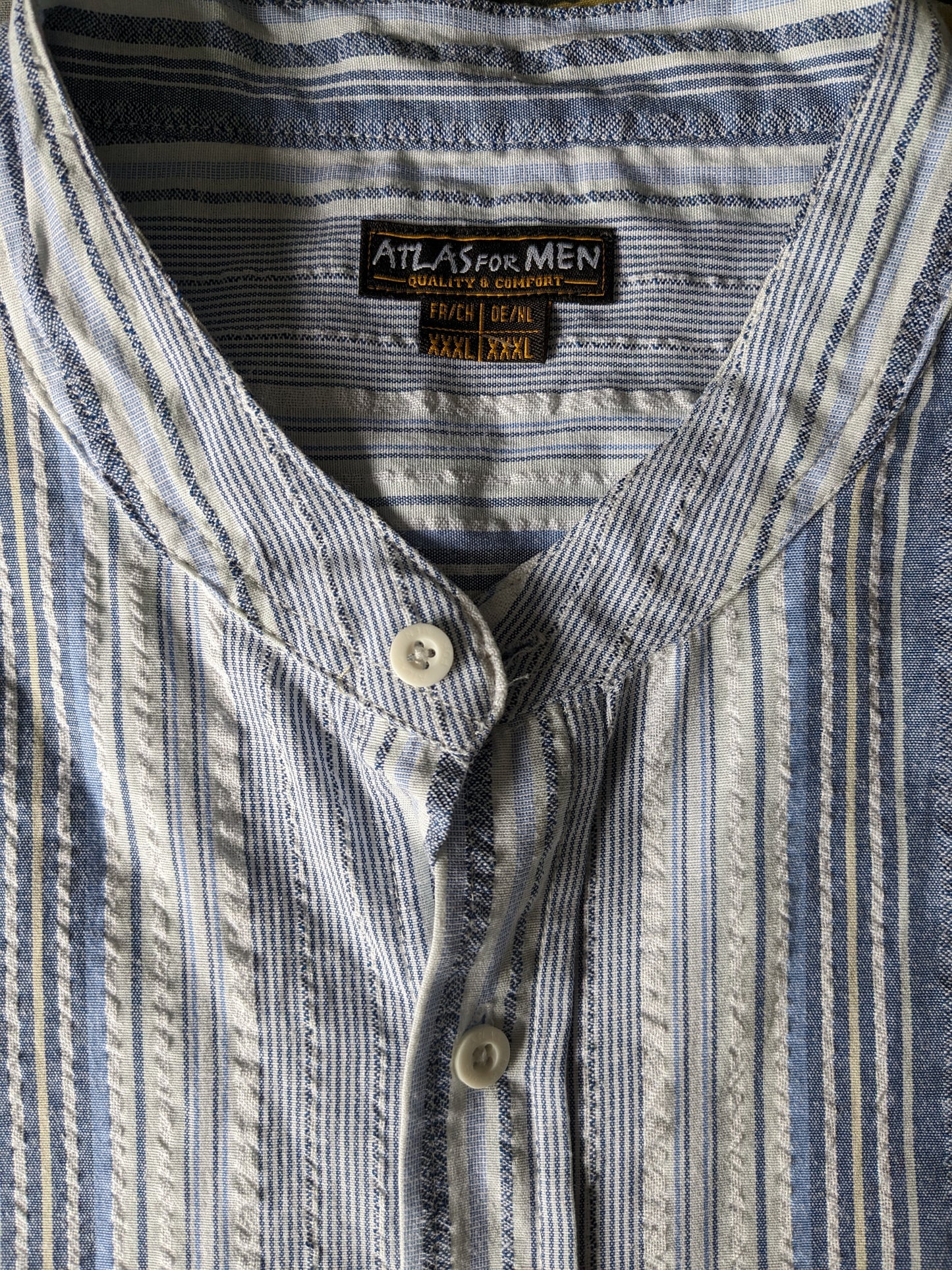 Atlas for Men Shirt short sleeve with mao / farmers / raised collar. Blue white striped. Size 3XL / 2XL.