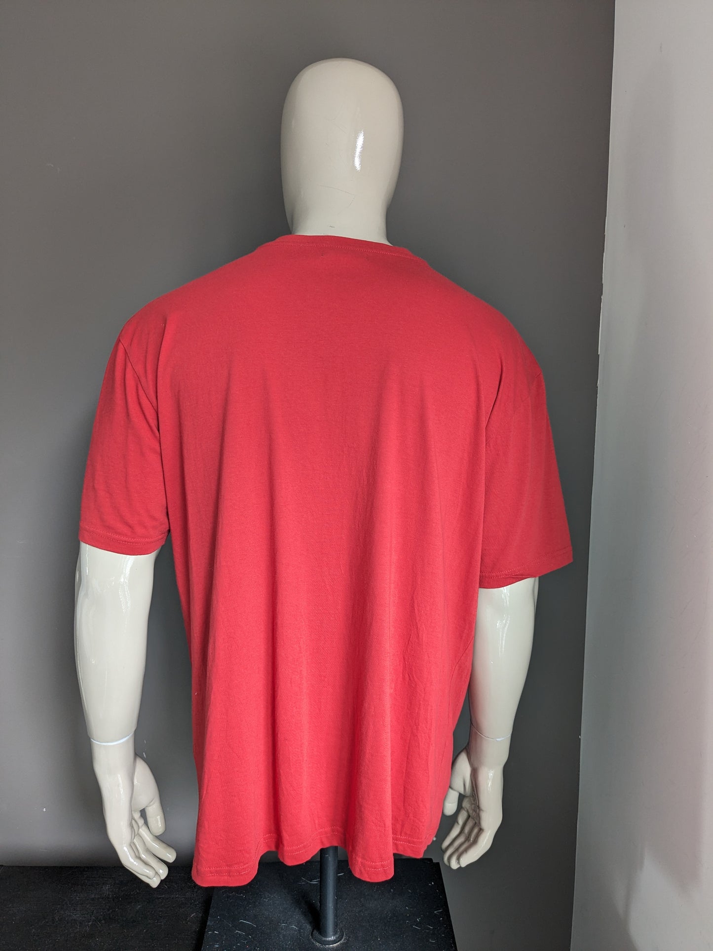 Atlas para hombres camisa con botones. Rojo con impresión. Tamaño 3xl / xxxl.