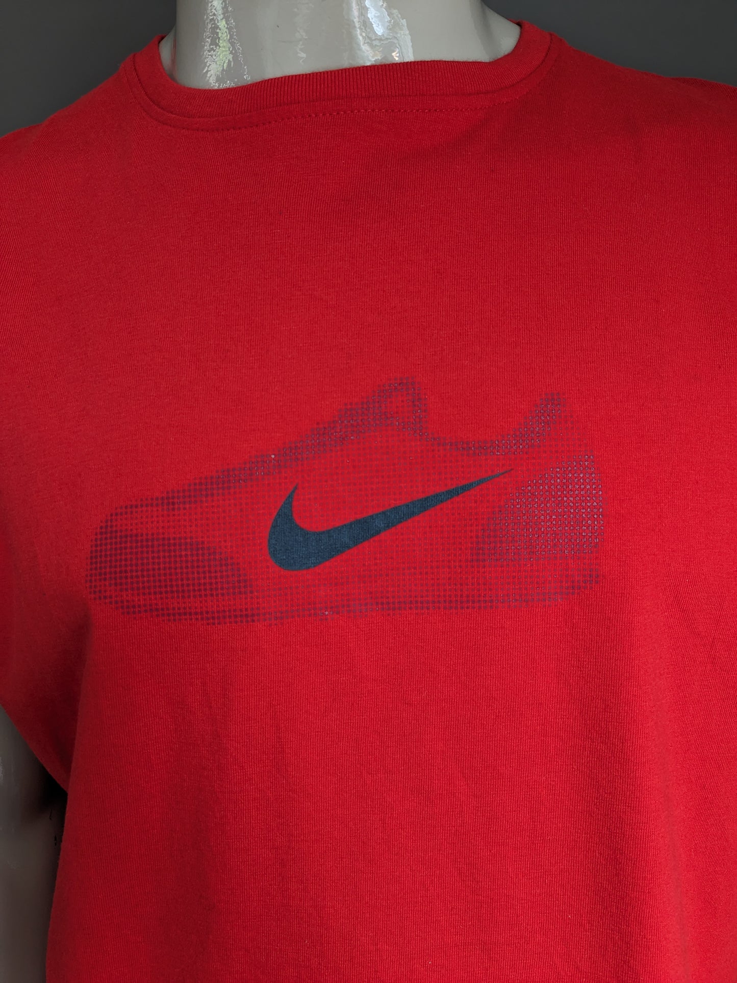 Nike Singlet. Rouge avec imprimé. Taille xl.