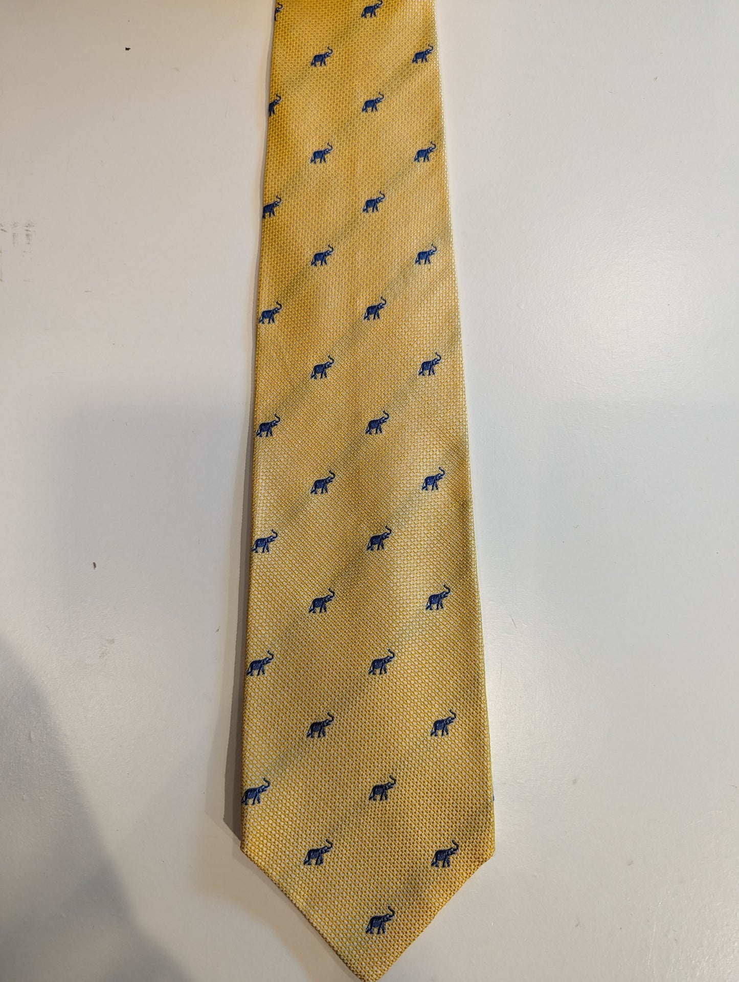 Jumbo made by Stange Berlin silk elephant tie. Yellow blue.