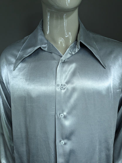 Vintage Gregore 70's shirt with point collar. Shiny silver. Size L / XL.