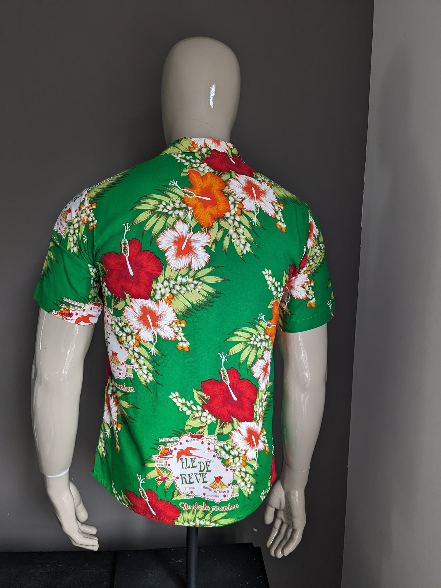 Hawaii overhemd korte mouw. Groen Rood Oranje bloemen print. Maat M.