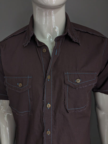 SHIRT SHIRT STRAMFIELD. Brown con cuciture blu e bordi sfilacciati. Taglia XL.