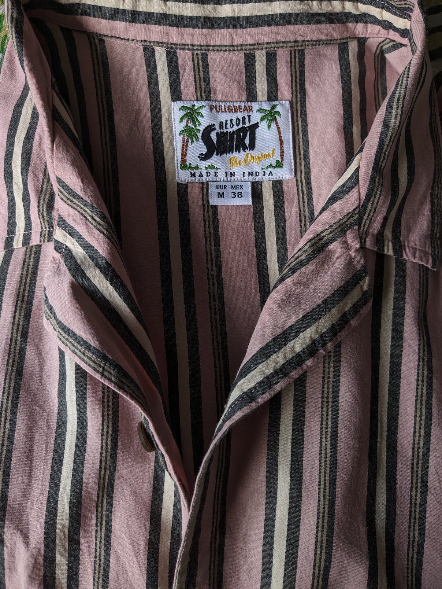 Pull & Bear shirt short sleeve. Pink gray striped. Size M.