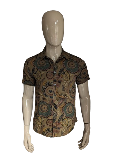 Vatpave shirt short sleeve. Brown pink yellow green print. Size S. 30% viscose.