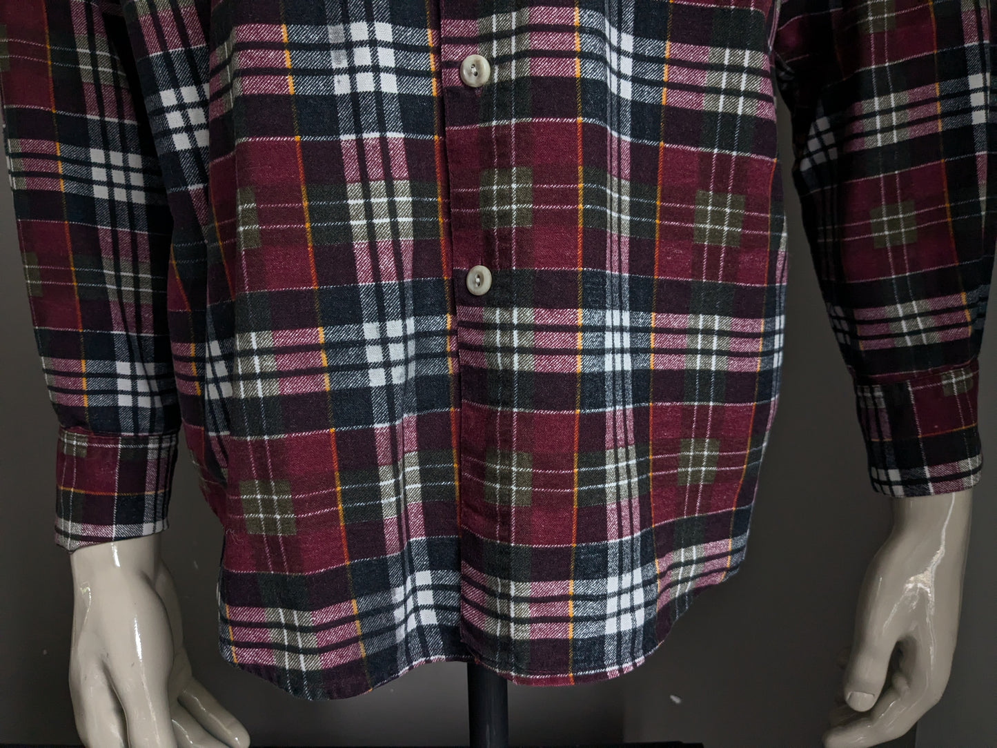 Camisa de franela occidental de Wrangler Vintage. Verde rojo en blanco y negro a cuadros. Talla L.