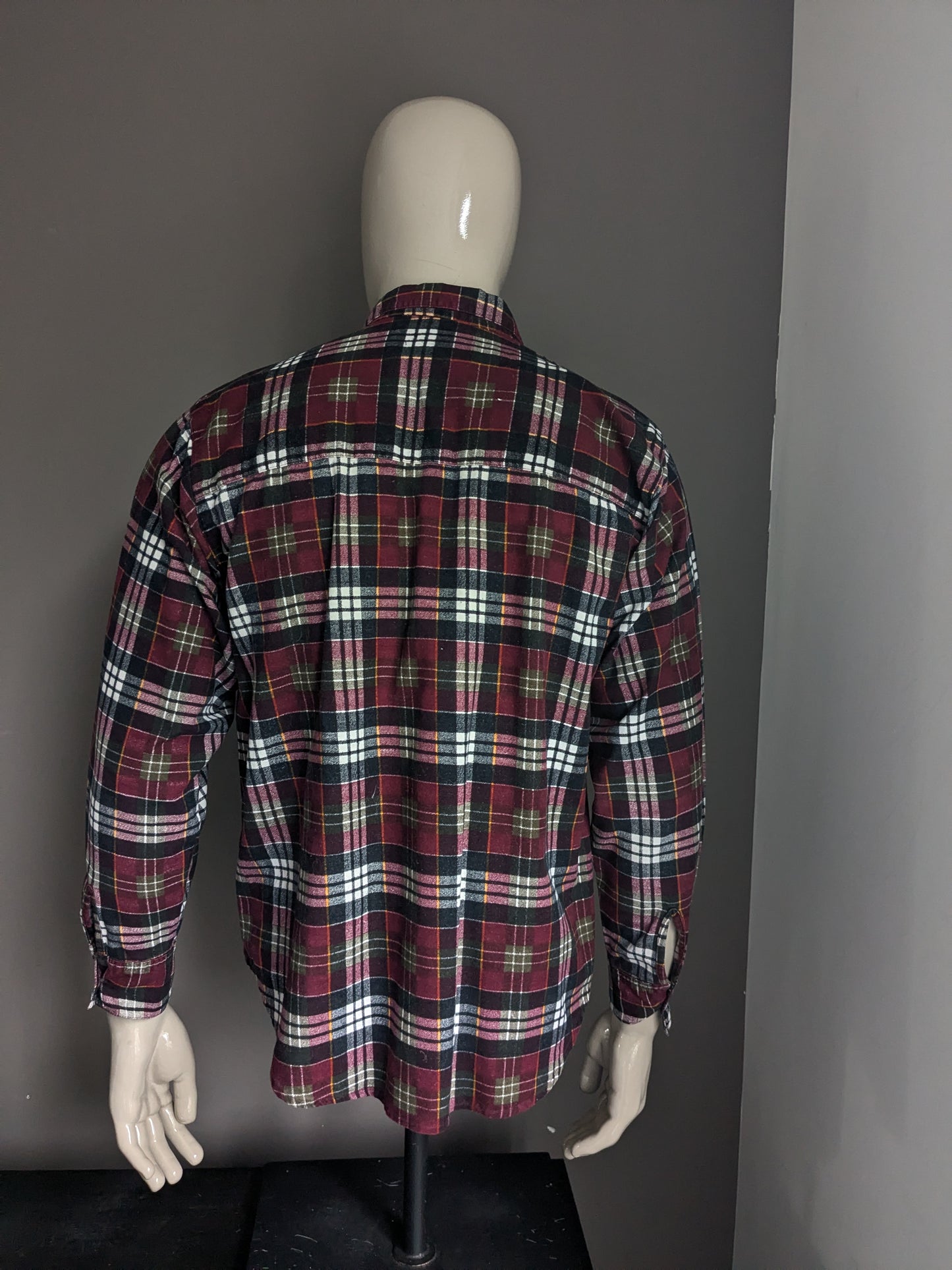 Vintage Wrangler Western flannel shirt. Red green black and white checkered. Size L.