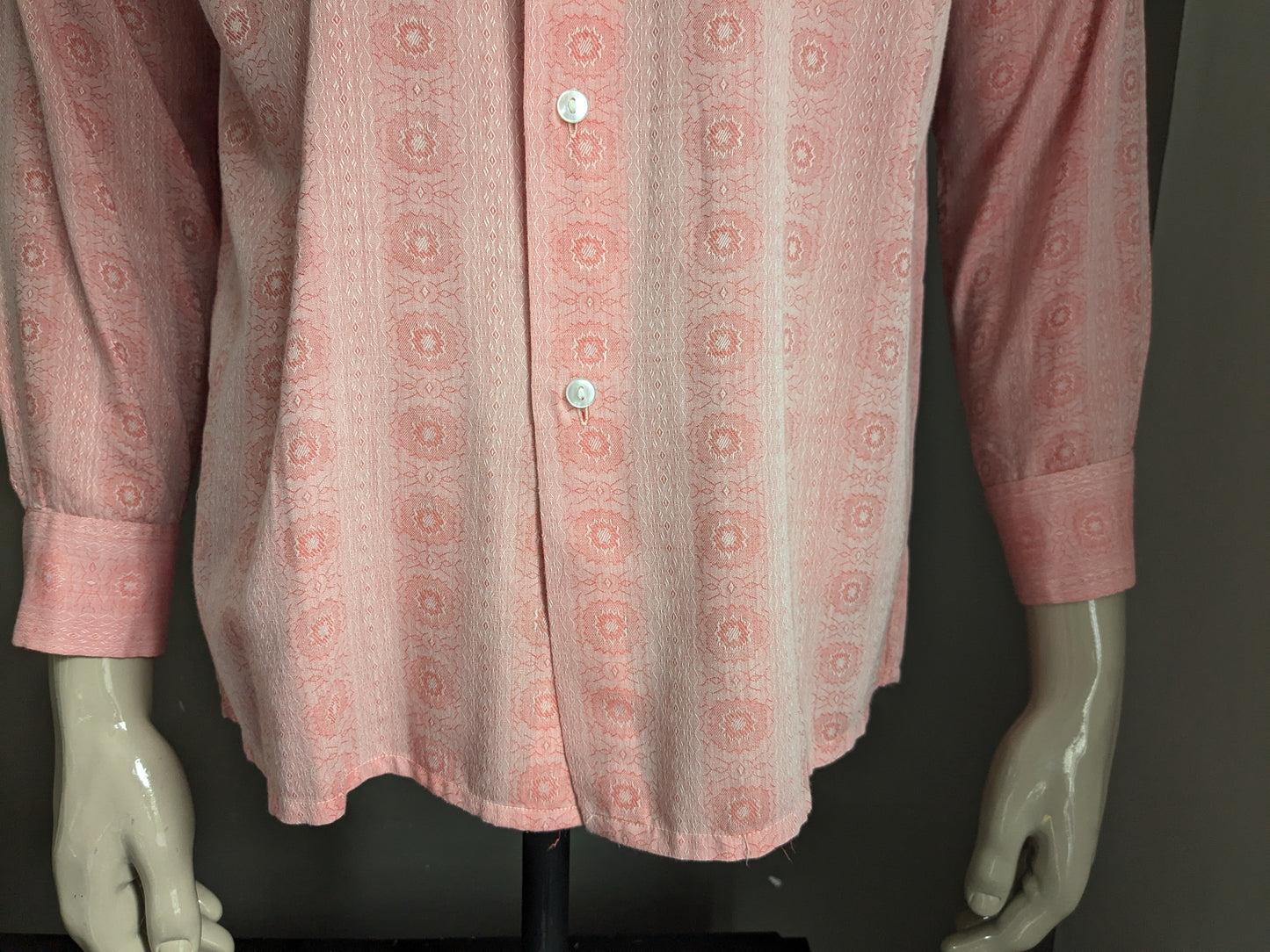 Vintage 70's Get Smart overhemd met puntkraag. Roze beige motief. Maat L.