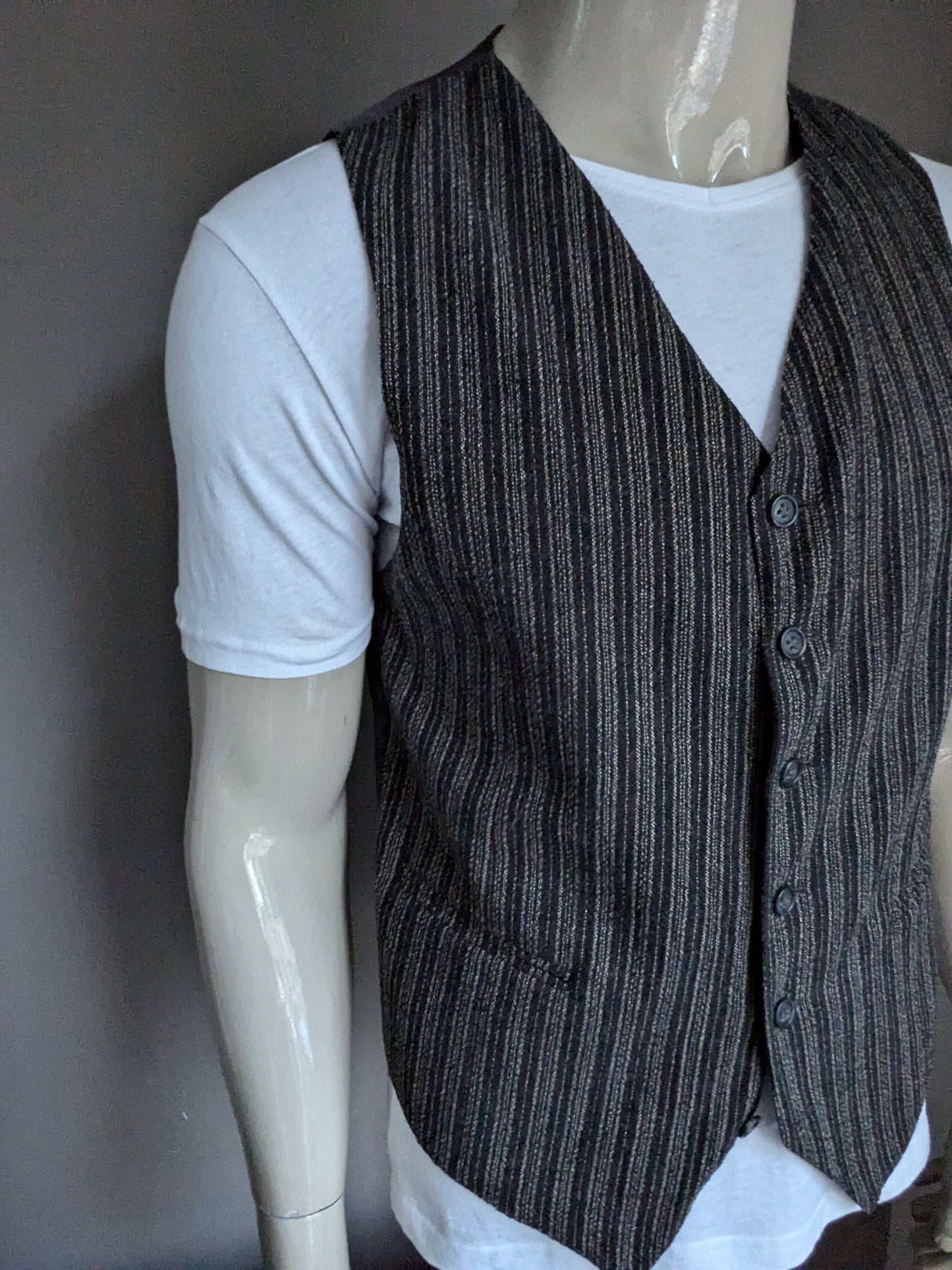 Gilet. Rayé beige noir. Taille M. # 344