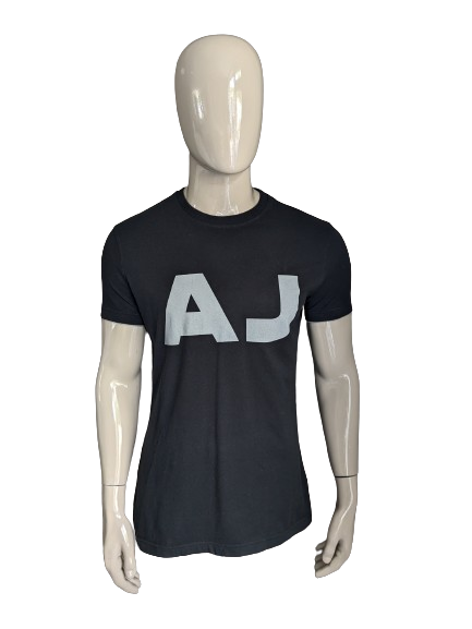 Armani Jeans shirt. Zwart met opdruk. Maat XL / L.