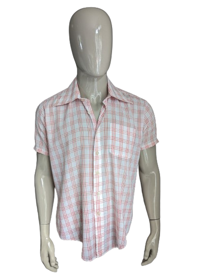 Vintage 70's shirt short sleeve with point collar. Red white checkered. Size XL.