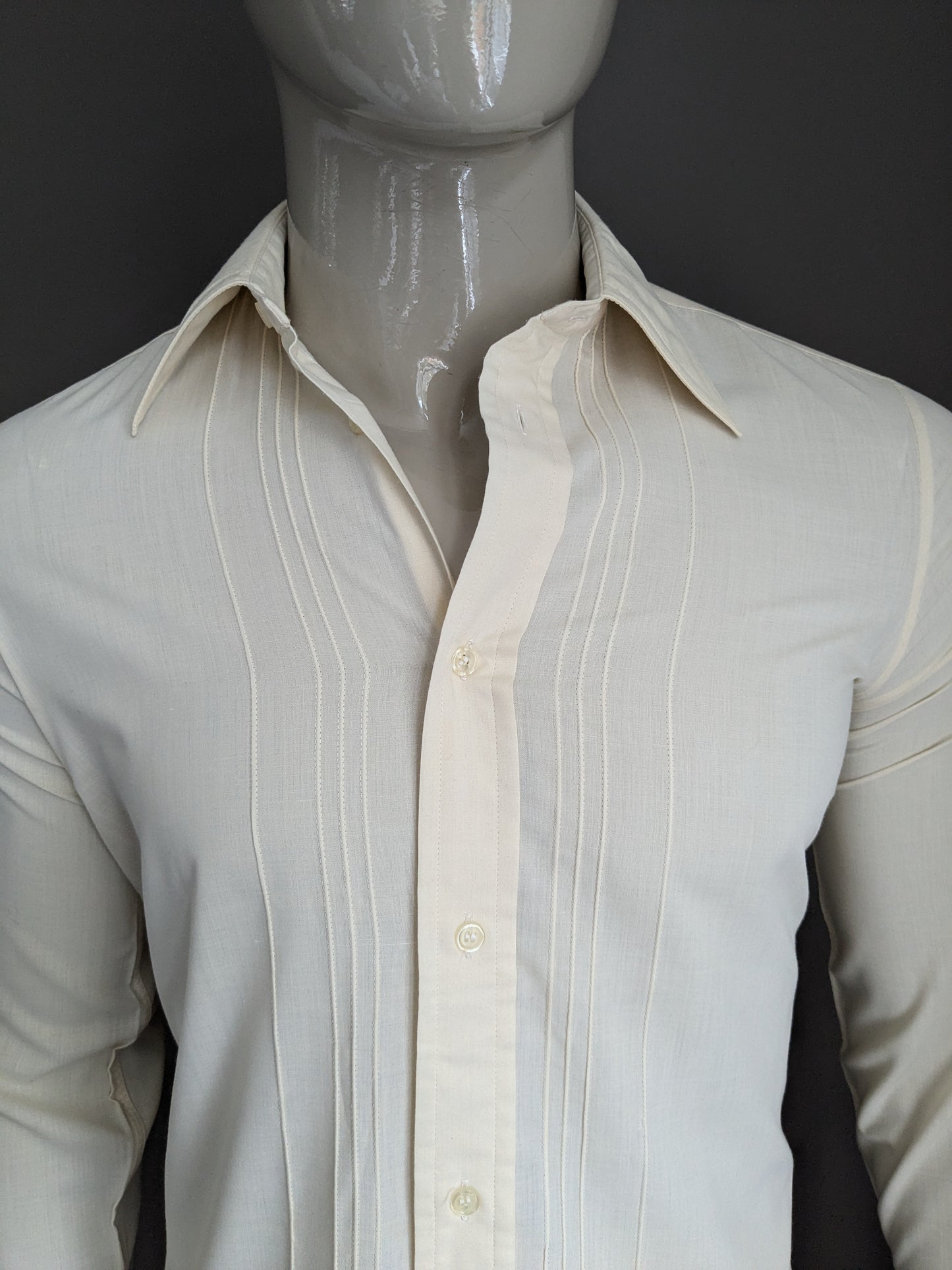 Chemise Jean Pascal vintage des années 70 avec collier. Coloré beige. Taille M.