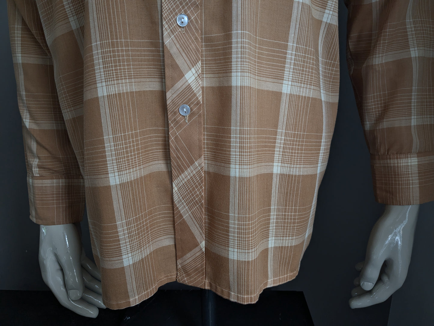 Chemise exclusiv des années 70 avec collier. Brown Beige Checker. Taille xl.