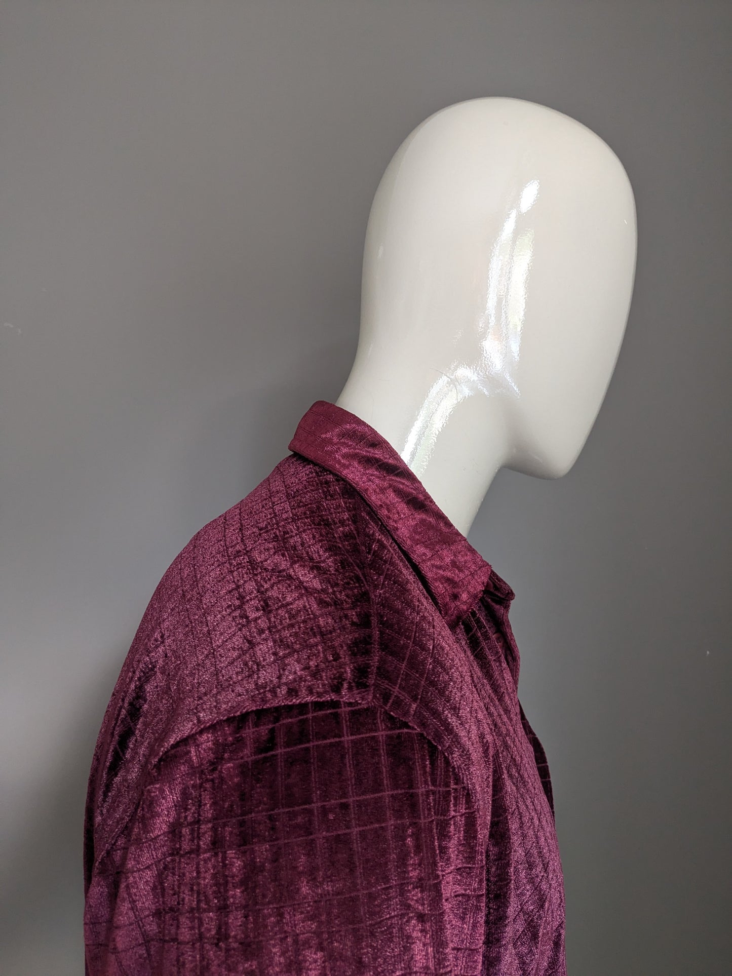 Vintage Velvet Look Shirt. Bordeaux blockierte das Motiv. Größe L.