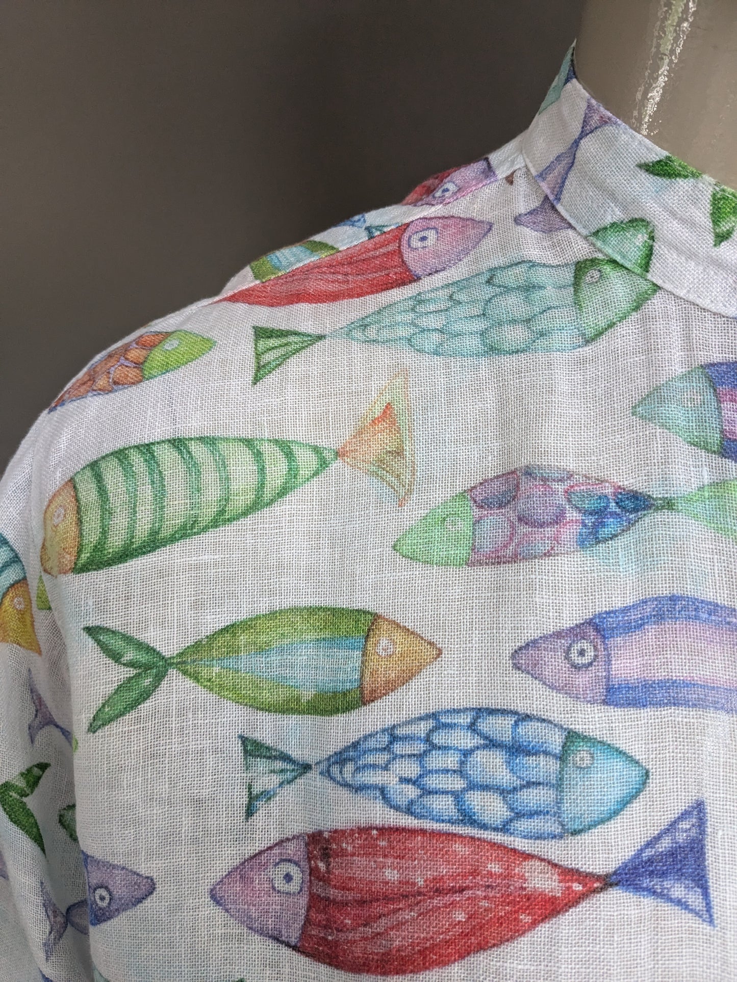 Camisa de lino con mao / granjeros / cuello elevado. Hermoso estampado de pescado de colores. Tamaño xxl / 2xl