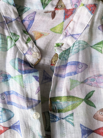 Linen shirt with mao / farmers / raised collar. Beautiful colored fish print. Size XXL / 2XL