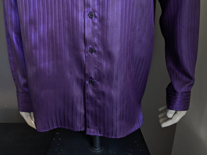 B.P.C. camicia. Strisce viola lucenti. Dimensione XXL / 2XL