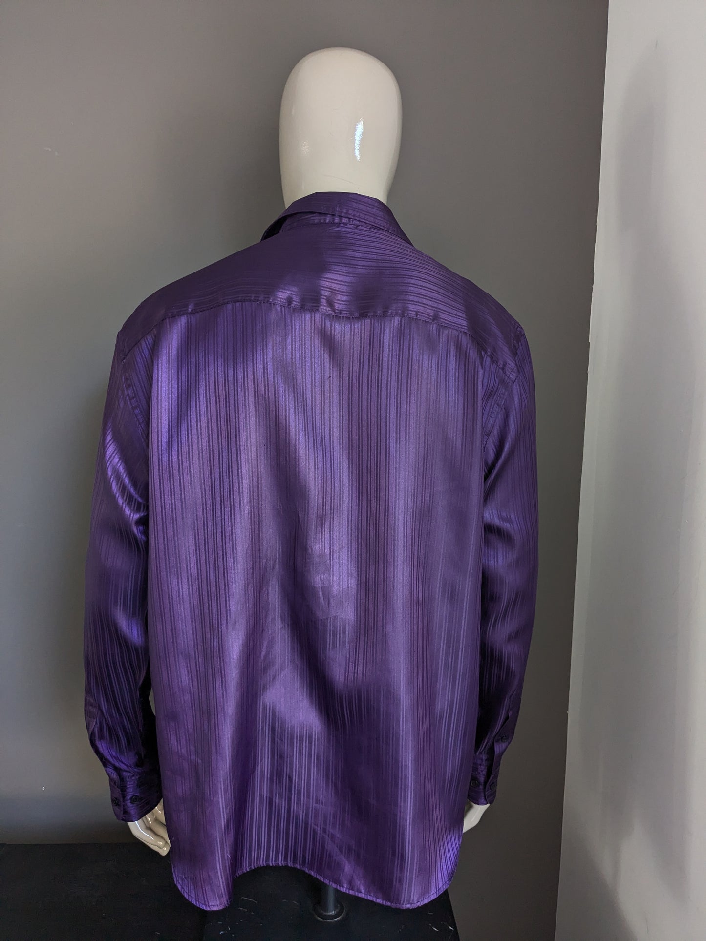 B.P.C. shirt. Purple shiny striped. Size XXL / 2XL