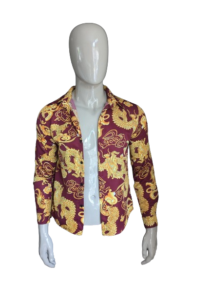 Chemise anime mangay vintage. Impression de dragon jaune Bordeaux. Taille S.