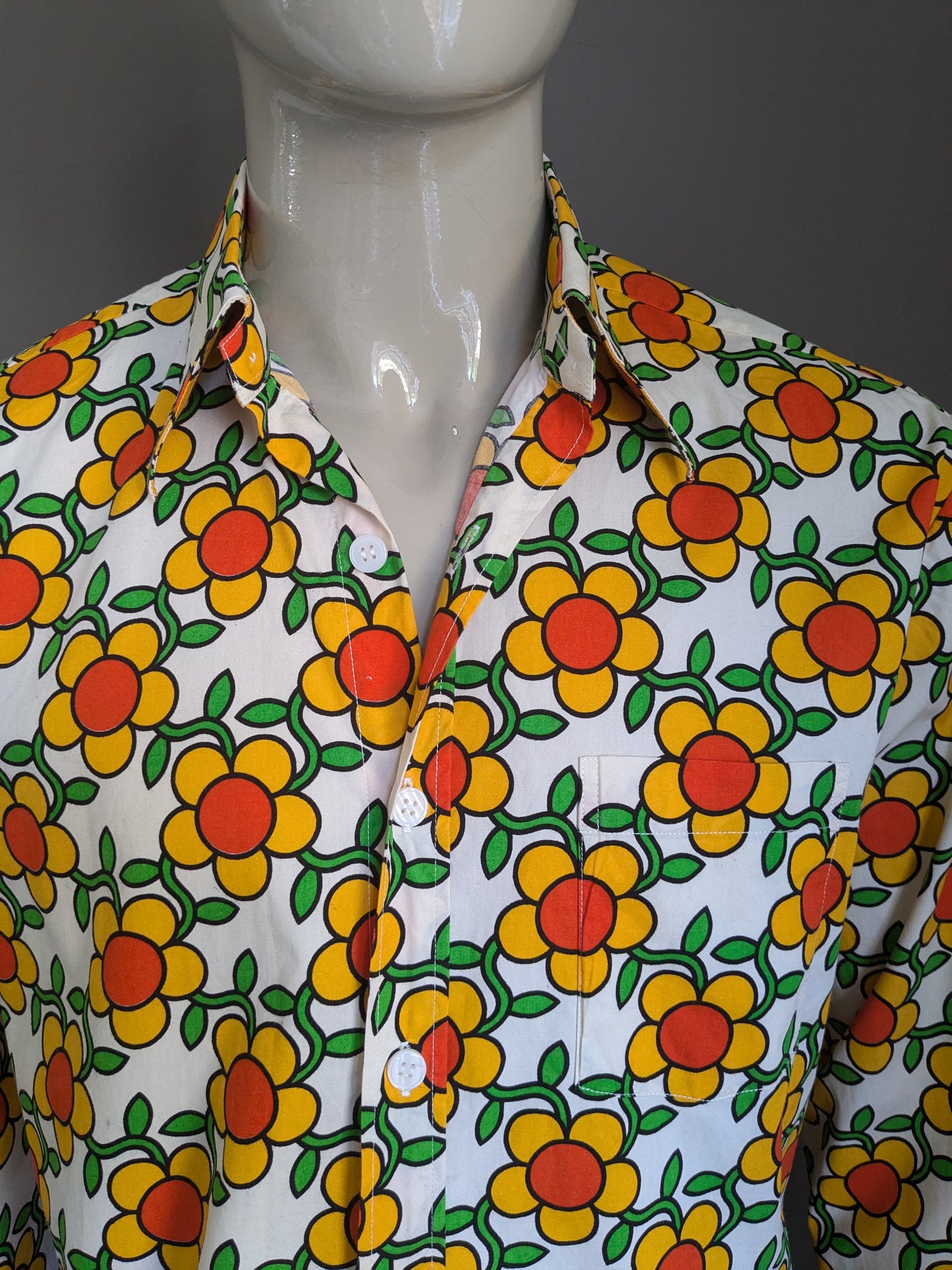 Shirt Paul Panzer. Fiori verdi gialli arancioni stampati con collare punti '70. Dimensione XL / XXL