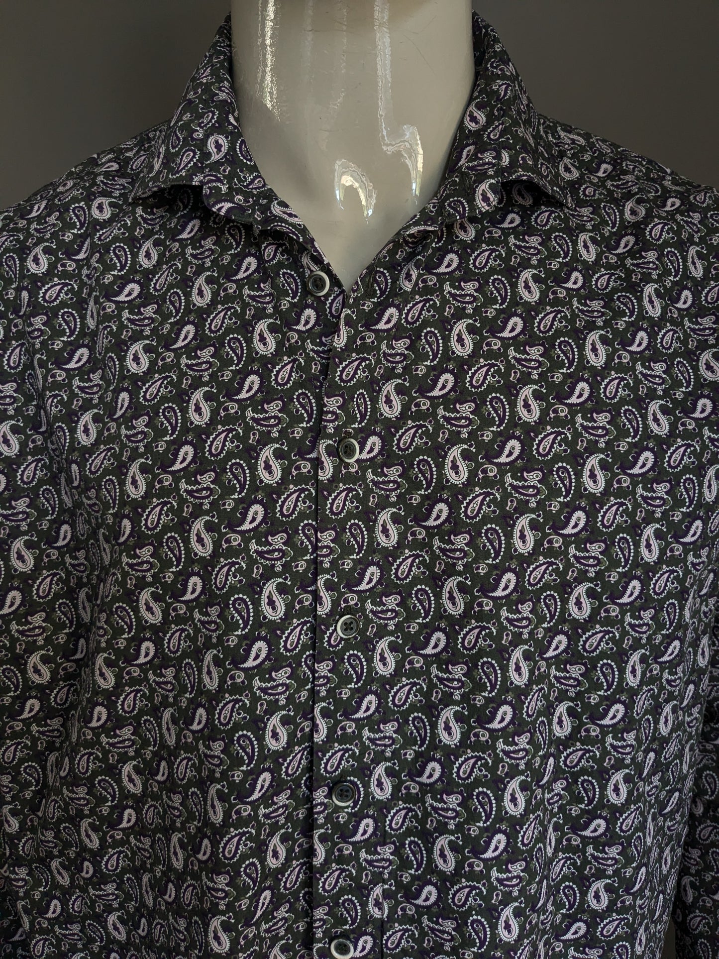 Camisa de la industria azul. Estampado rosa gris púrpura. Tamaño 44 / xl.