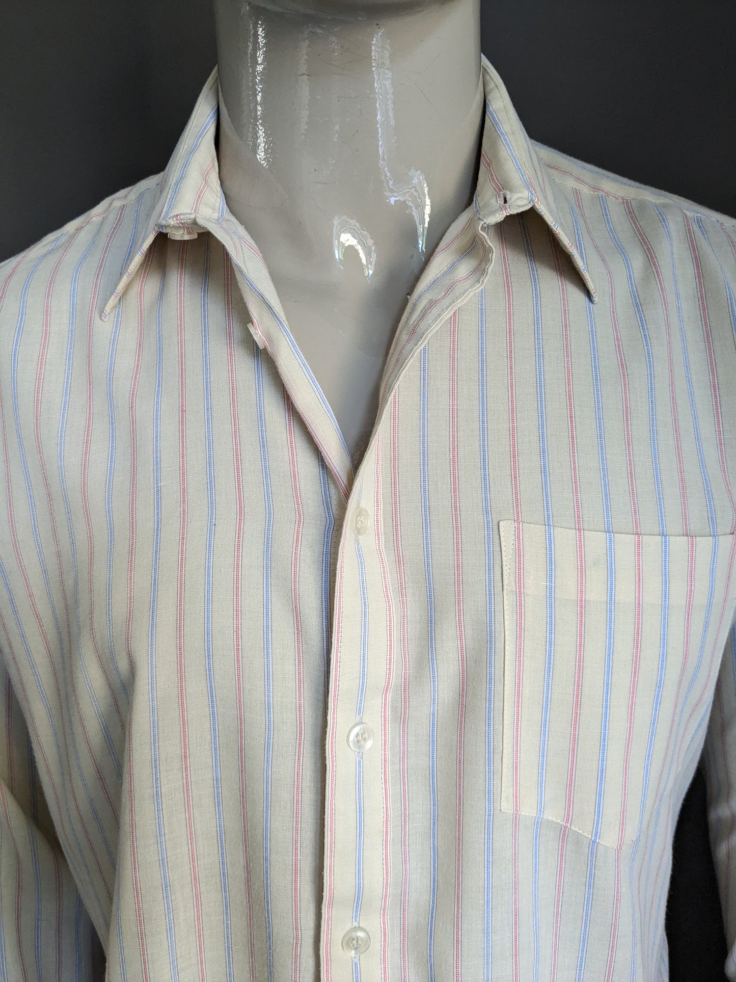 Vintage Golden Style 70's shirt. Beige red blue striped. Size L / XL.