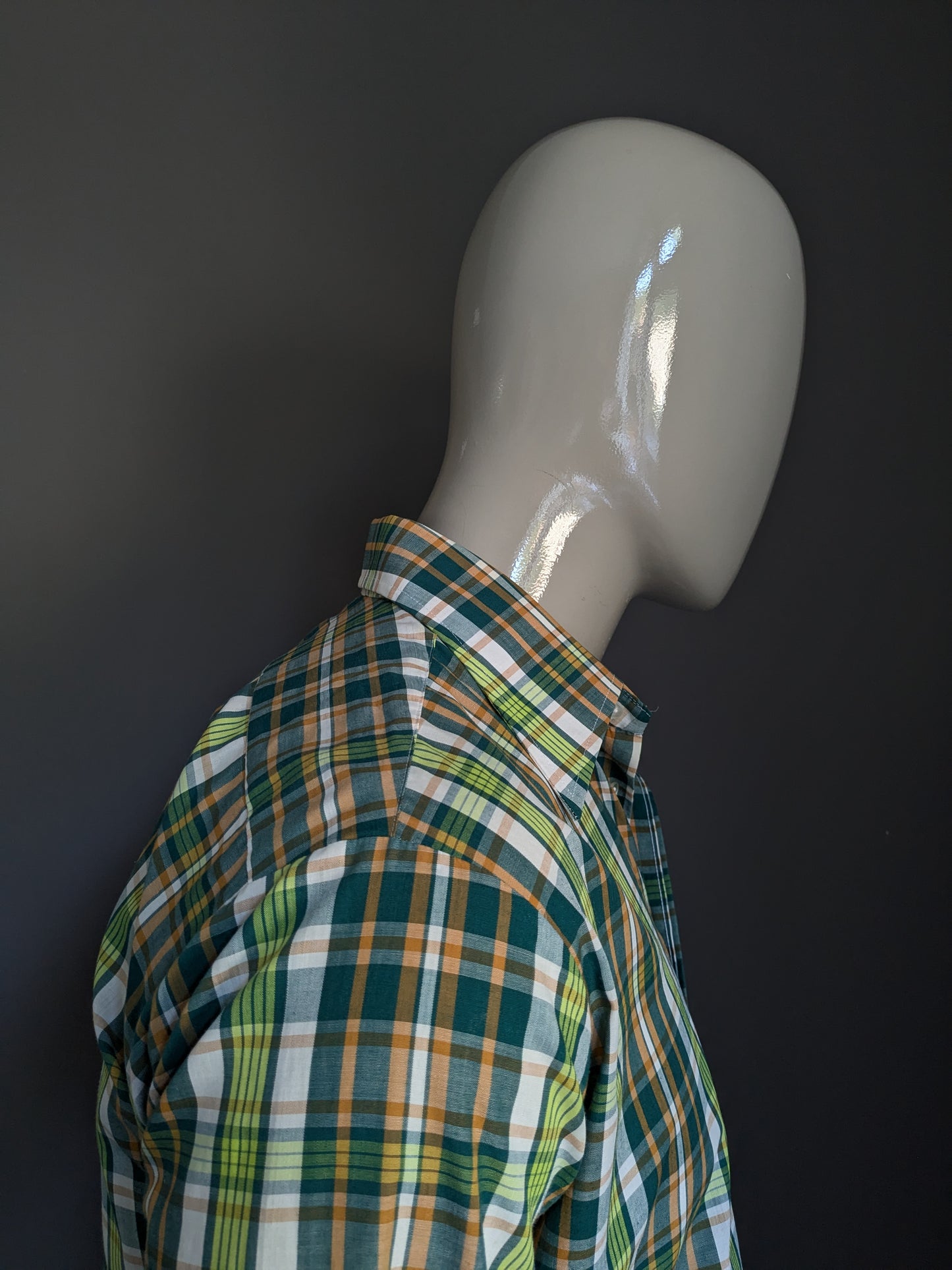 La chemise Vintage Super Check des années 70 avec collier ponctuel. Orange blanc vert vérifié. Taille L.