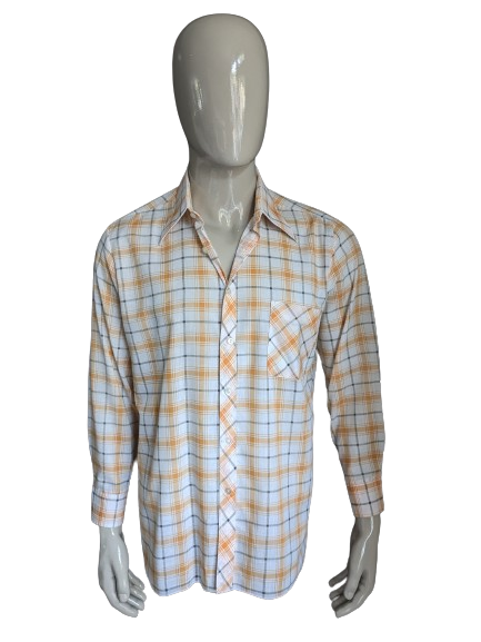 Vintage exclusiv r 70's shirt with point collar. Orange white black checked. Size XL.