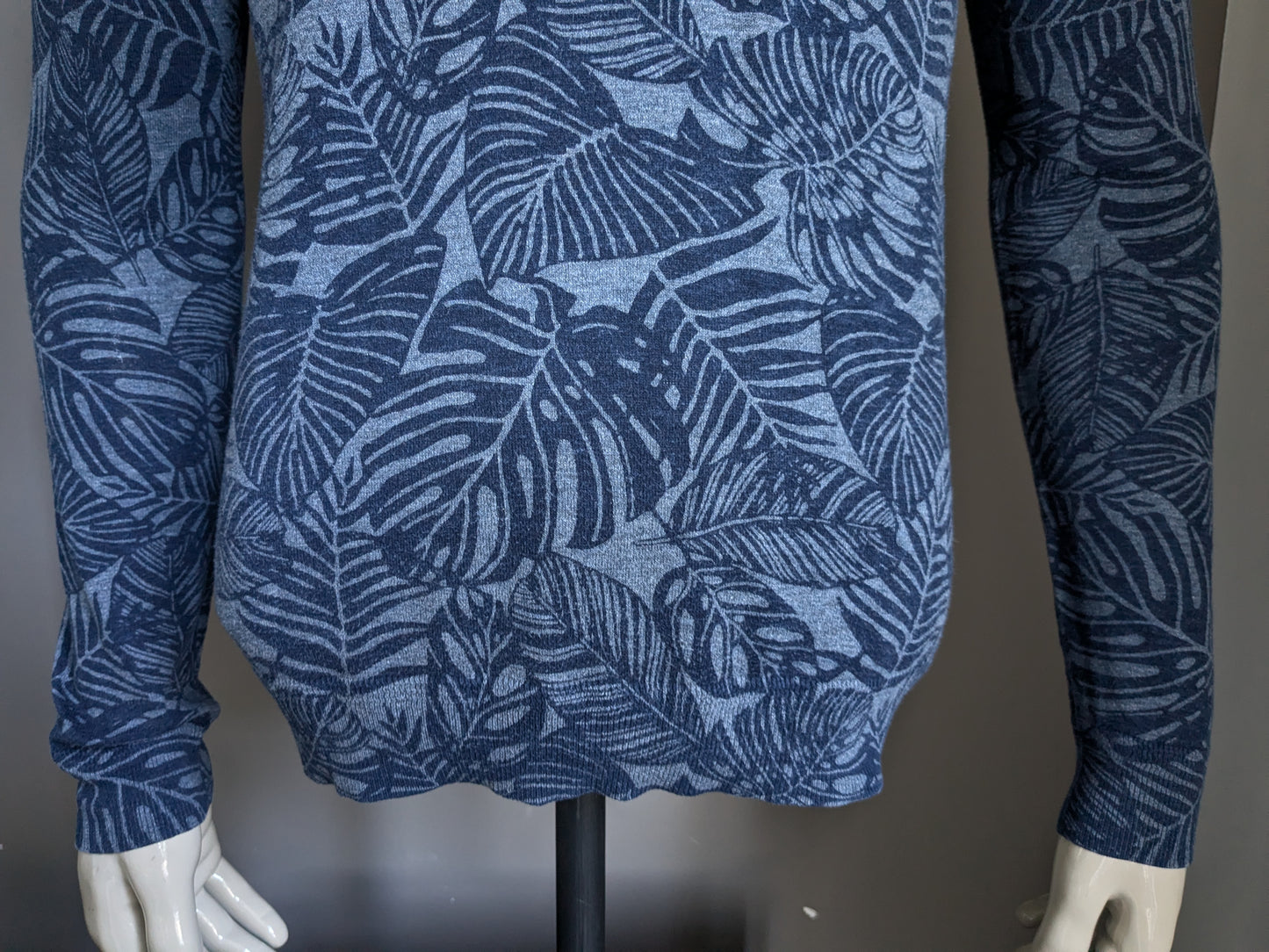 Scotch & Soda dunne trui. Blauw blad motief print. Maat M.