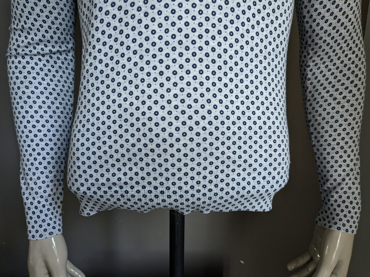 Scotch & Soda thin sweater. Gray blue circle print. Size S.