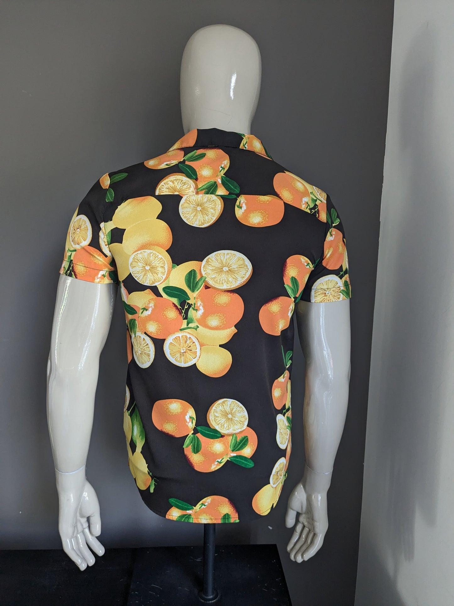 Boohoo man shirt short sleeve. Black orange orange print. Size S.