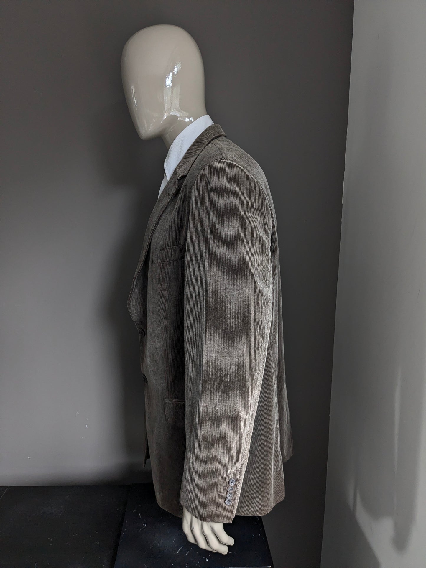 Veste de côte de tailleur et de fils. Brun avec une côte fine. Taille 58 / XL.