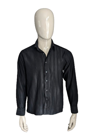 Vintage Angelo Litrico shirt. Black tangible motif. Size M.